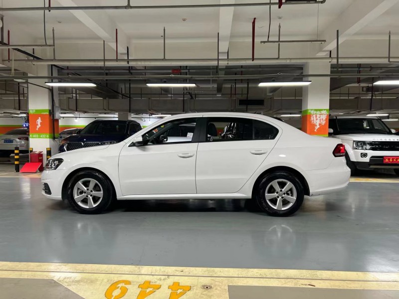 成都23年大众朗逸2