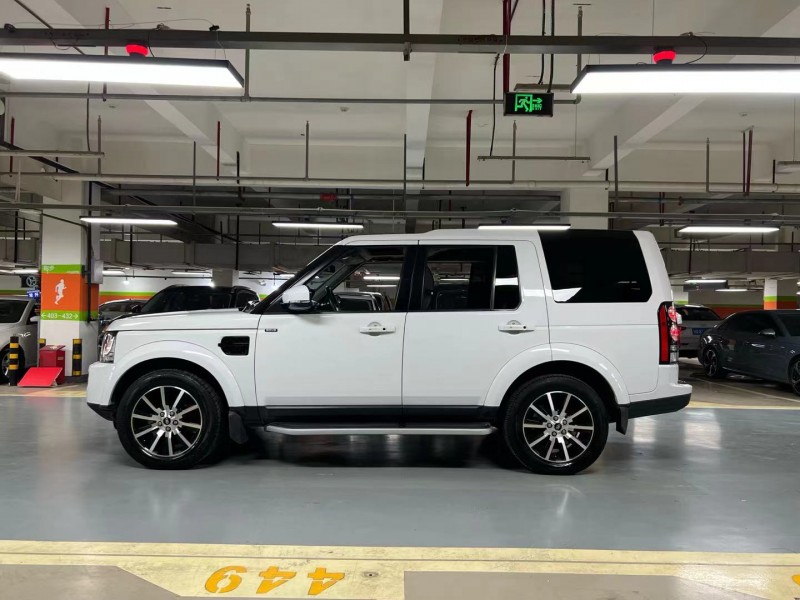 成都15年路虎发现2