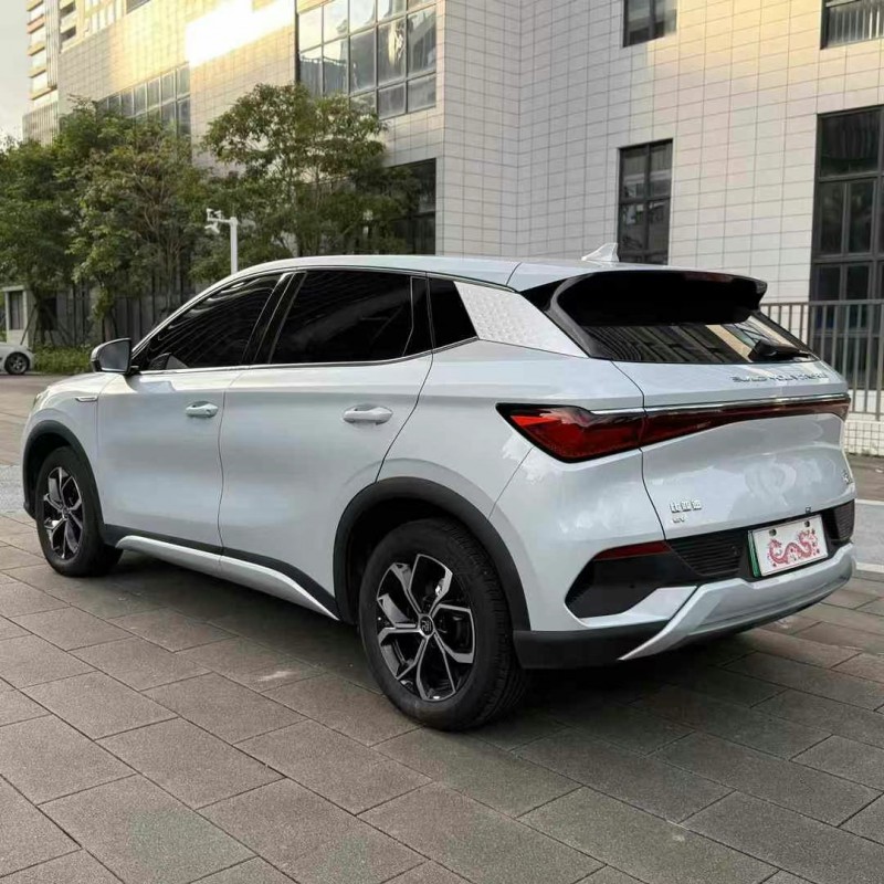 佛山23年比亚迪元8