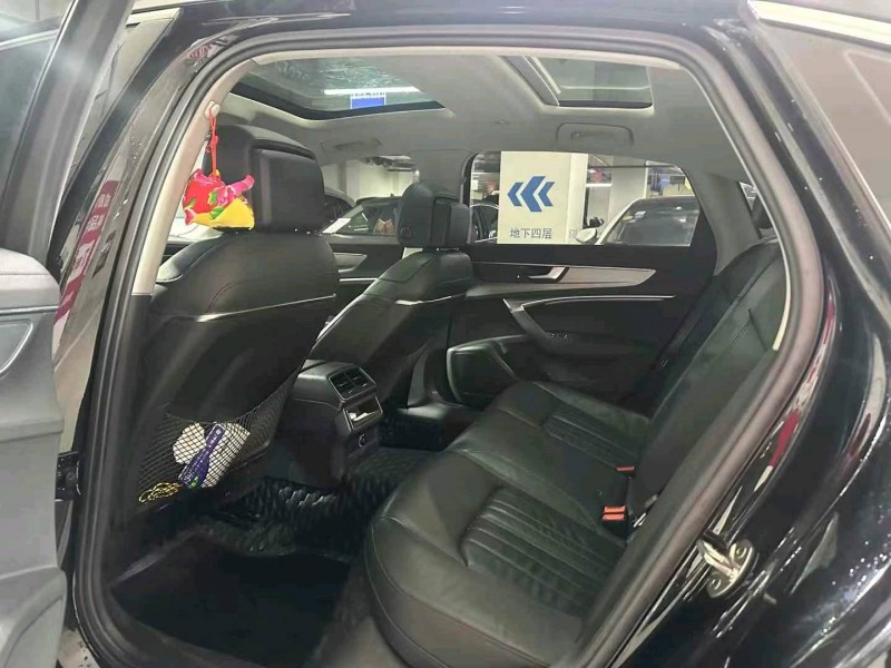 成都19年奥迪A6L3