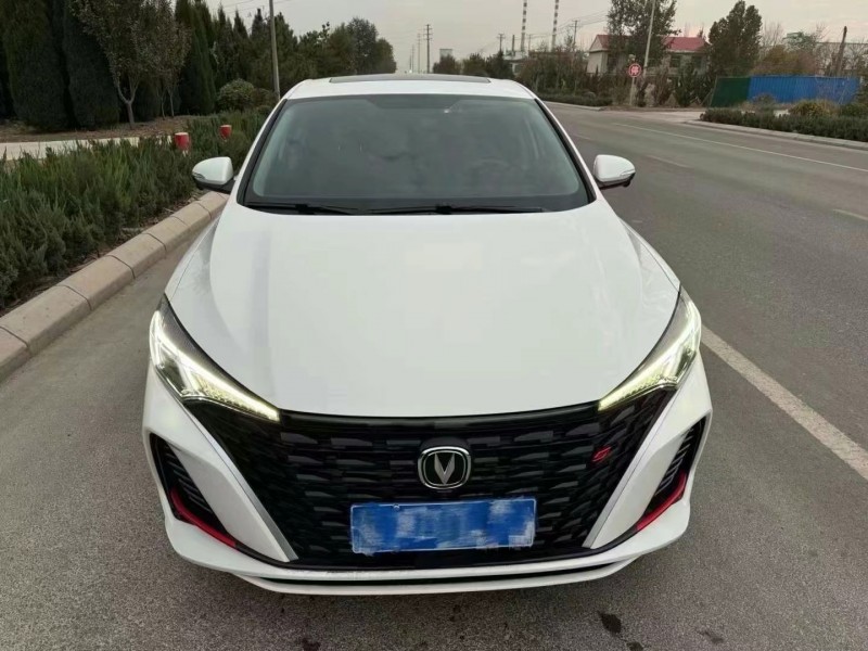 濰坊23年長安汽車逸動1