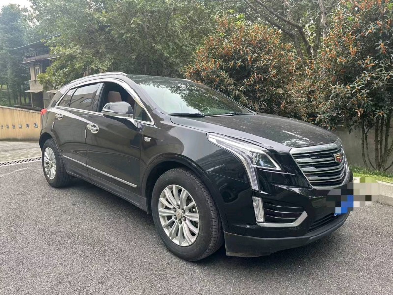 成都19年凯迪拉克XT52