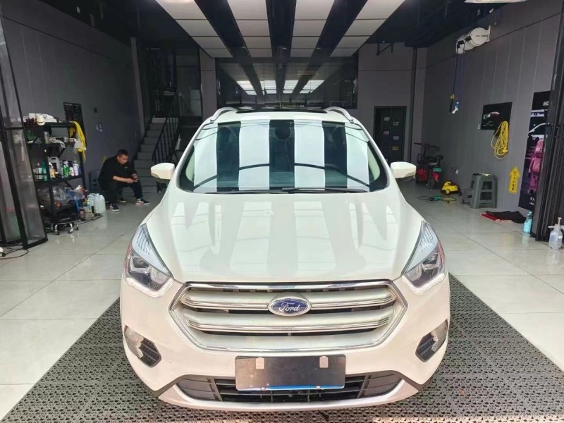 济宁17年福特翼虎1