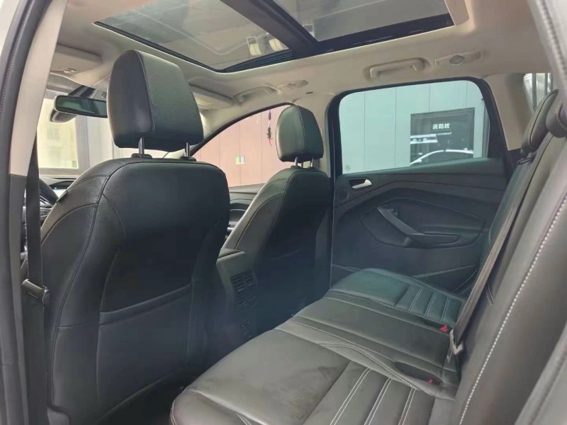 济宁17年福特翼虎4