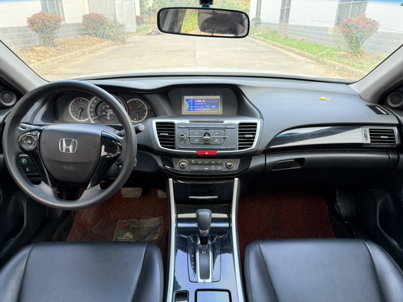 盐城16年本田雅阁6