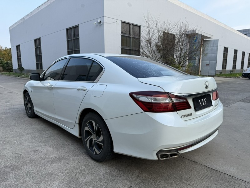 盐城16年本田雅阁8