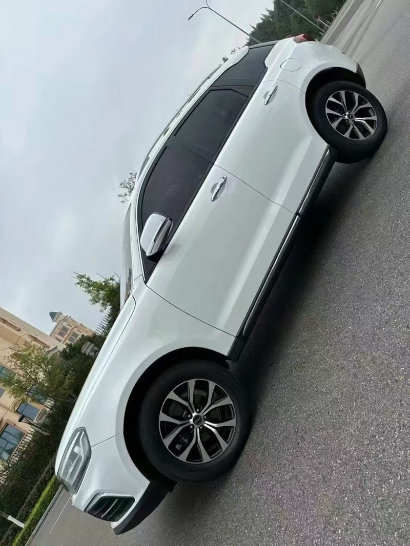 成都18年众泰T6003