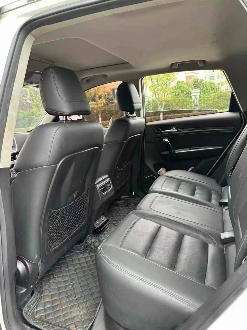 成都18年众泰T6005