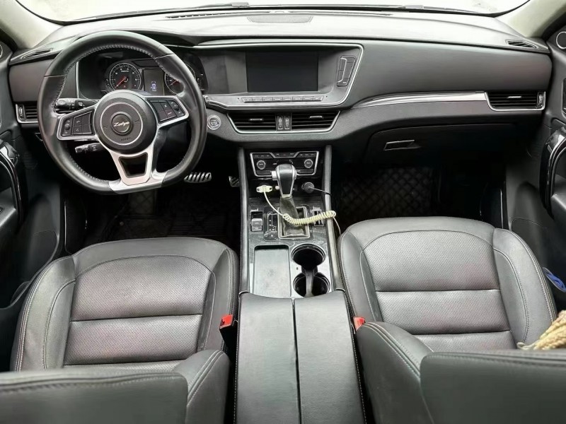 成都18年众泰T6006