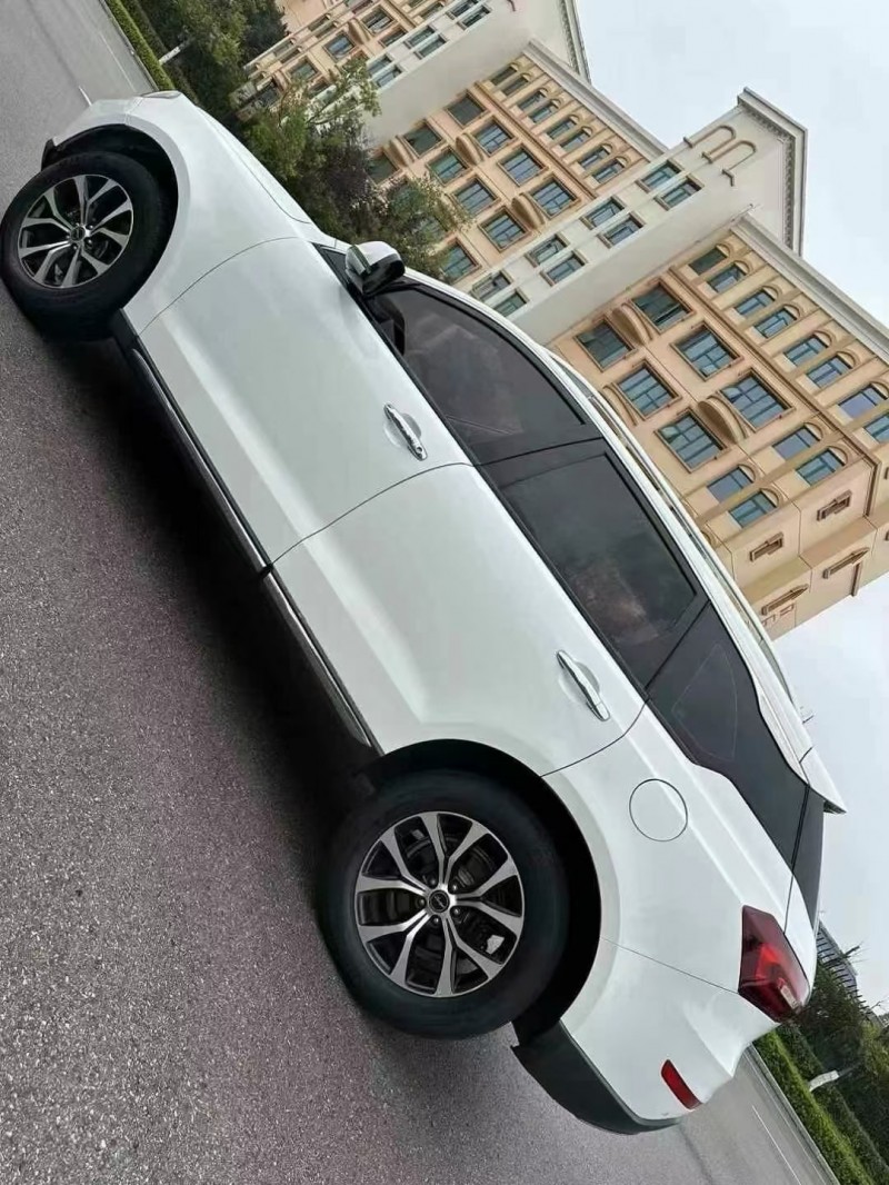 成都18年众泰T6007