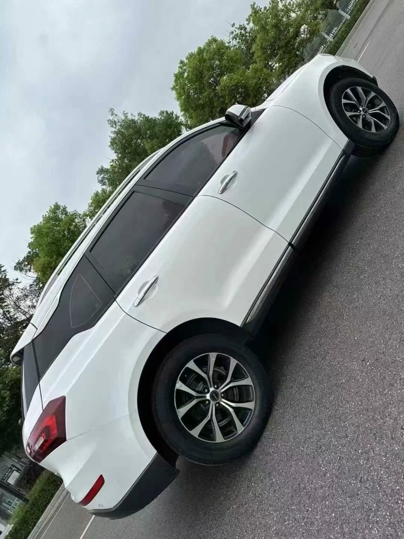 成都18年众泰T6008