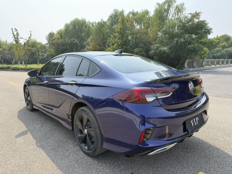 盐城21年别克君威9