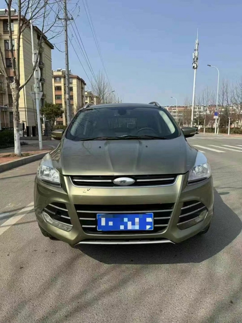 青岛13年福特翼虎1