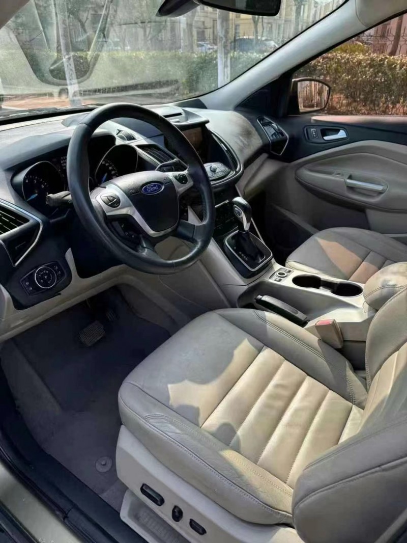 青岛13年福特翼虎4