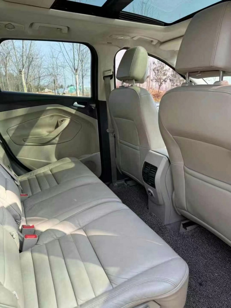 青岛13年福特翼虎7