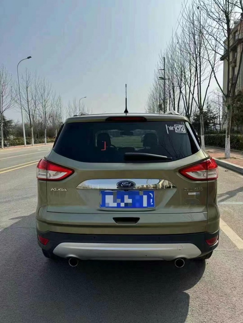 青岛13年福特翼虎9