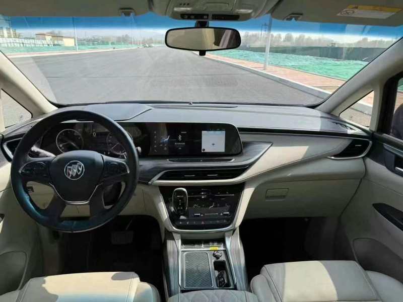 青岛22年别克GL84