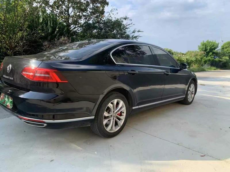 成都18年大众迈腾8