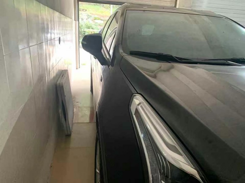 成都22年凯迪拉克XT54