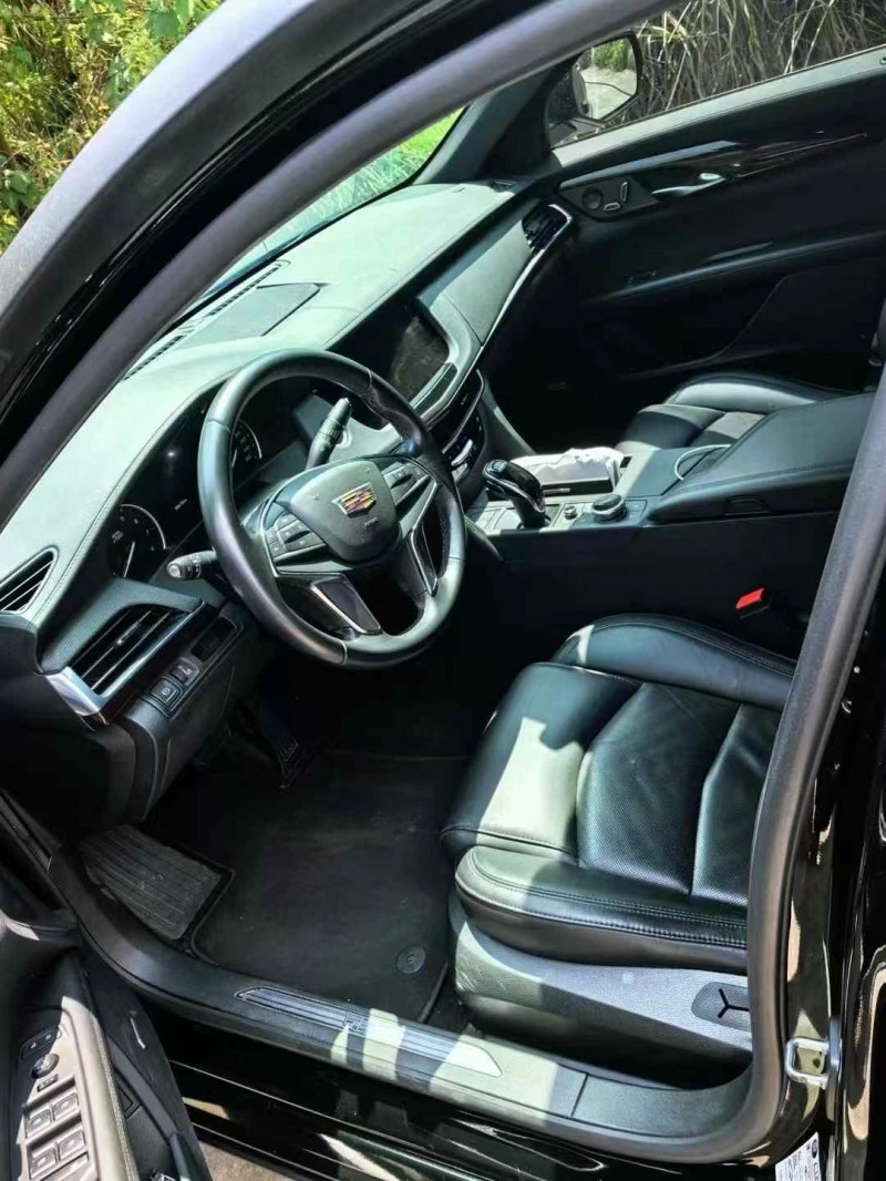 成都21年凯迪拉克CT65