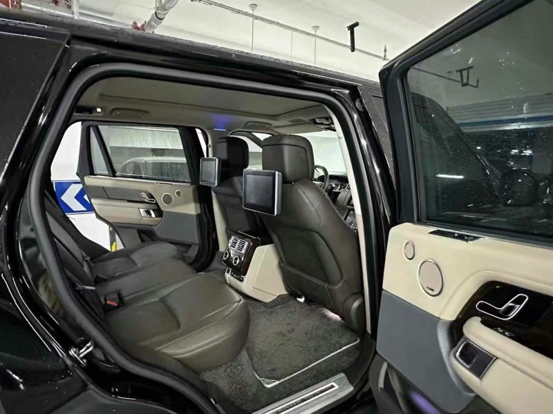 成都21年路虎揽胜行政6