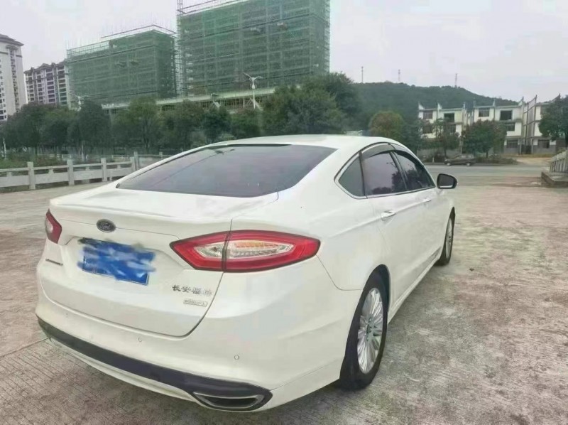 济宁16年福特蒙迪欧6