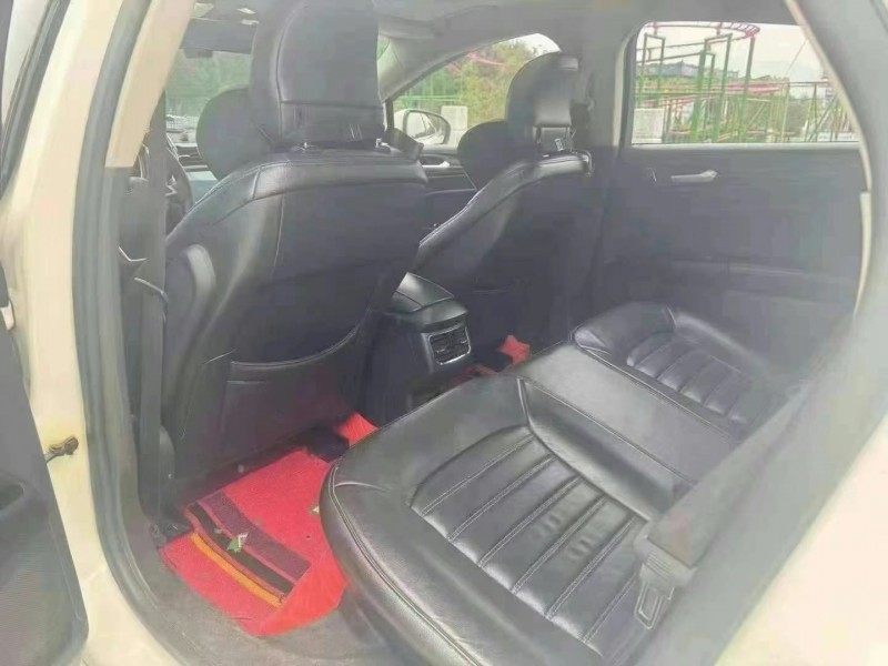 济宁16年福特蒙迪欧9