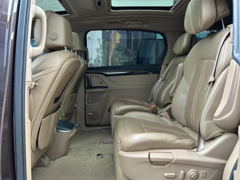 深圳18年别克GL85