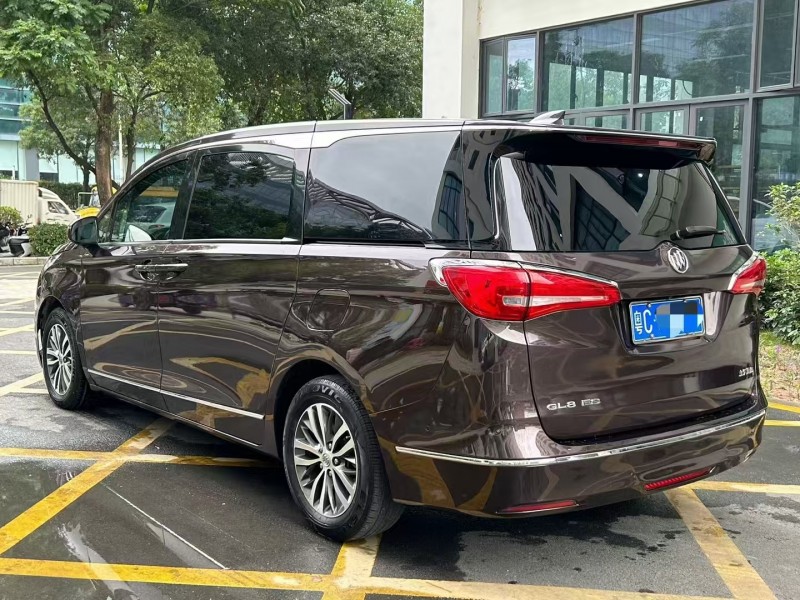 深圳18年别克GL89