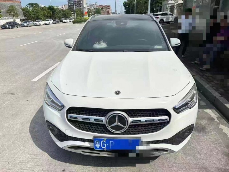 广州22年奔驰GLA1