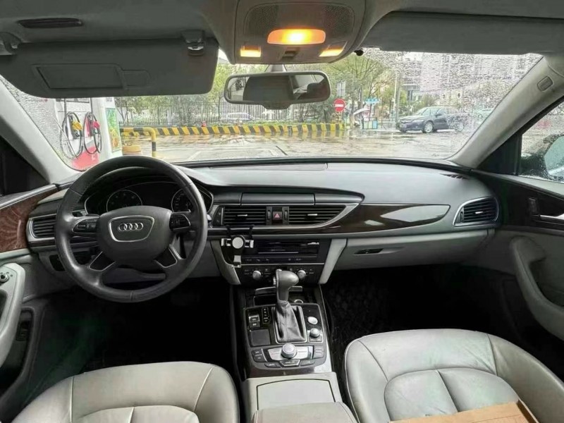 济宁13年奥迪A6L8