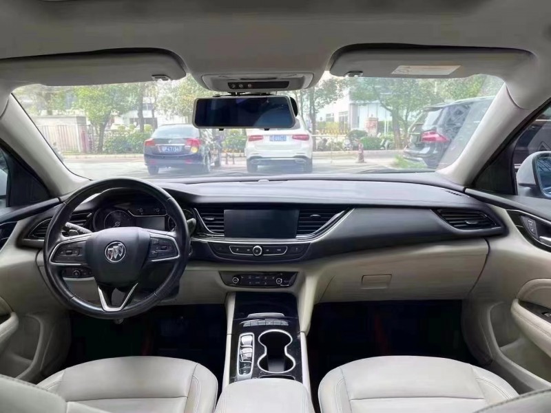 深圳21年别克君威4