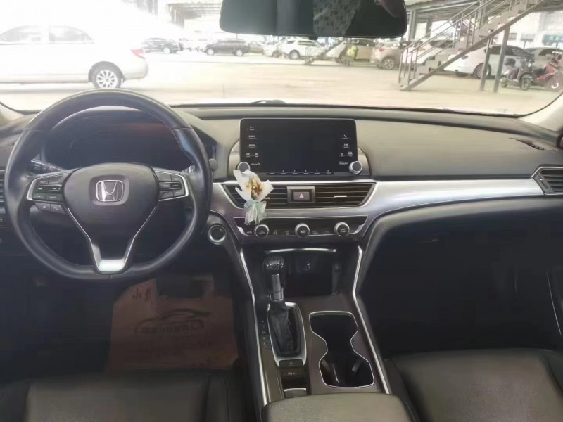 佛山19年本田雅阁3