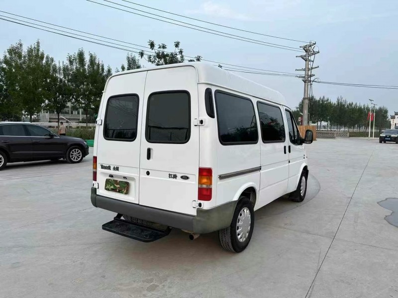 徐州16年福特全顺8