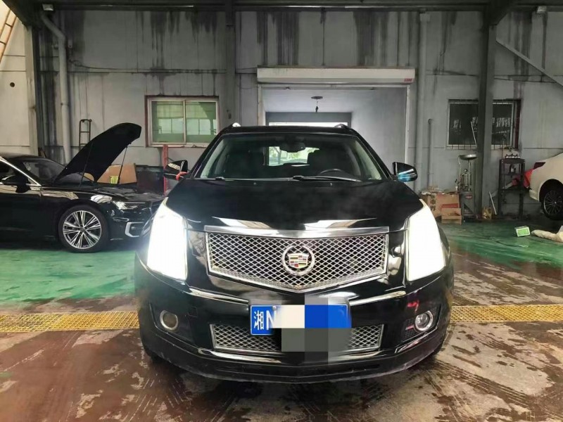 保定14年凯迪拉克SRX1