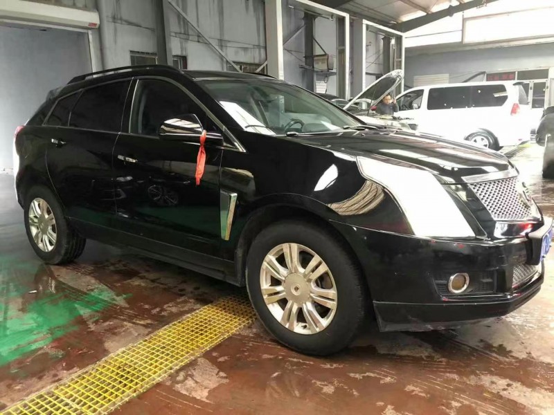 保定14年凯迪拉克SRX2