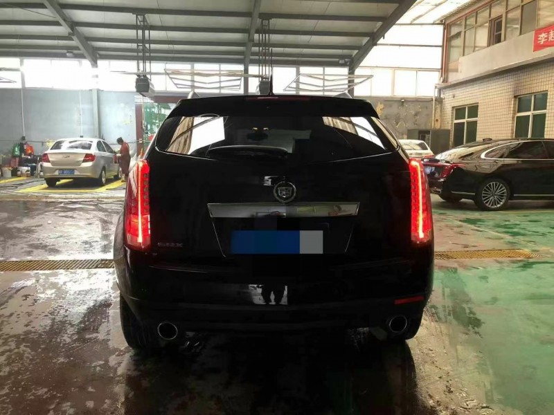 保定14年凯迪拉克SRX9