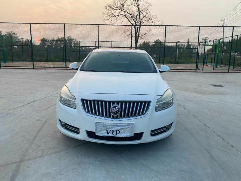 徐州12年别克君威1