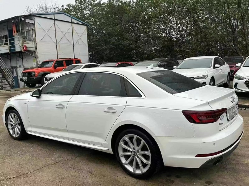 济宁18年奥迪A4L3