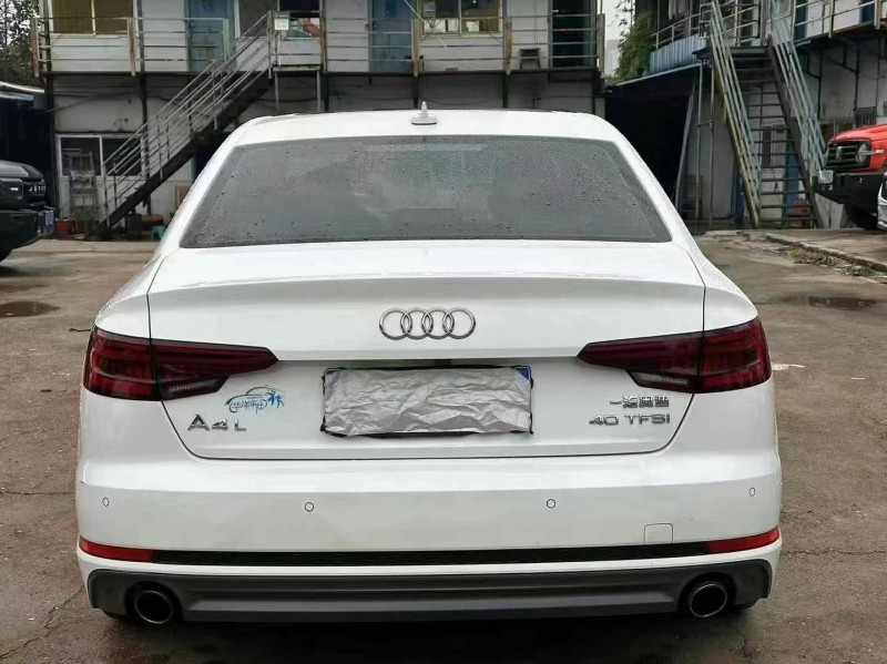 济宁18年奥迪A4L4