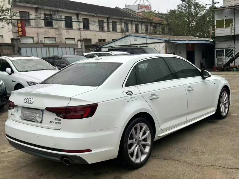 济宁18年奥迪A4L7