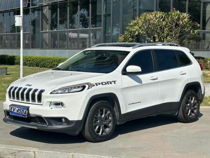 東莞21年Jeep自由光2