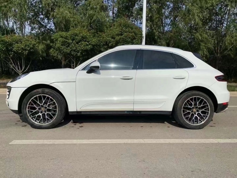 枣庄14年保时捷Macan7
