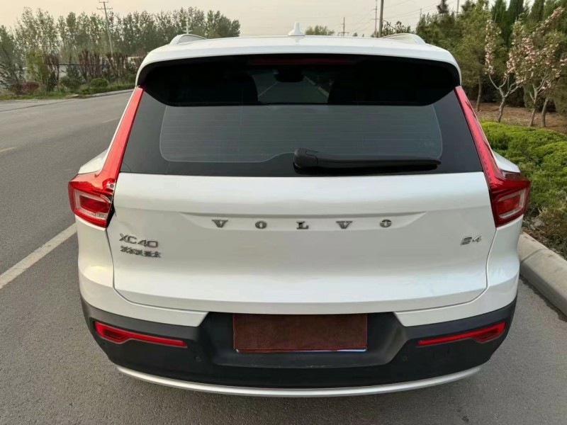 济宁23年沃尔沃XC402