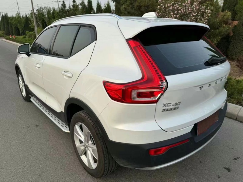 济宁23年沃尔沃XC408