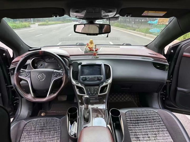 枣庄15年别克君越4