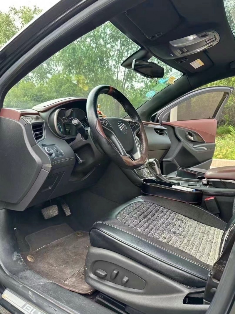 枣庄15年别克君越5