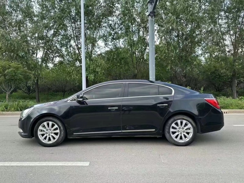 枣庄15年别克君越7