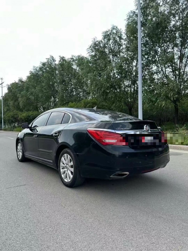 枣庄15年别克君越9