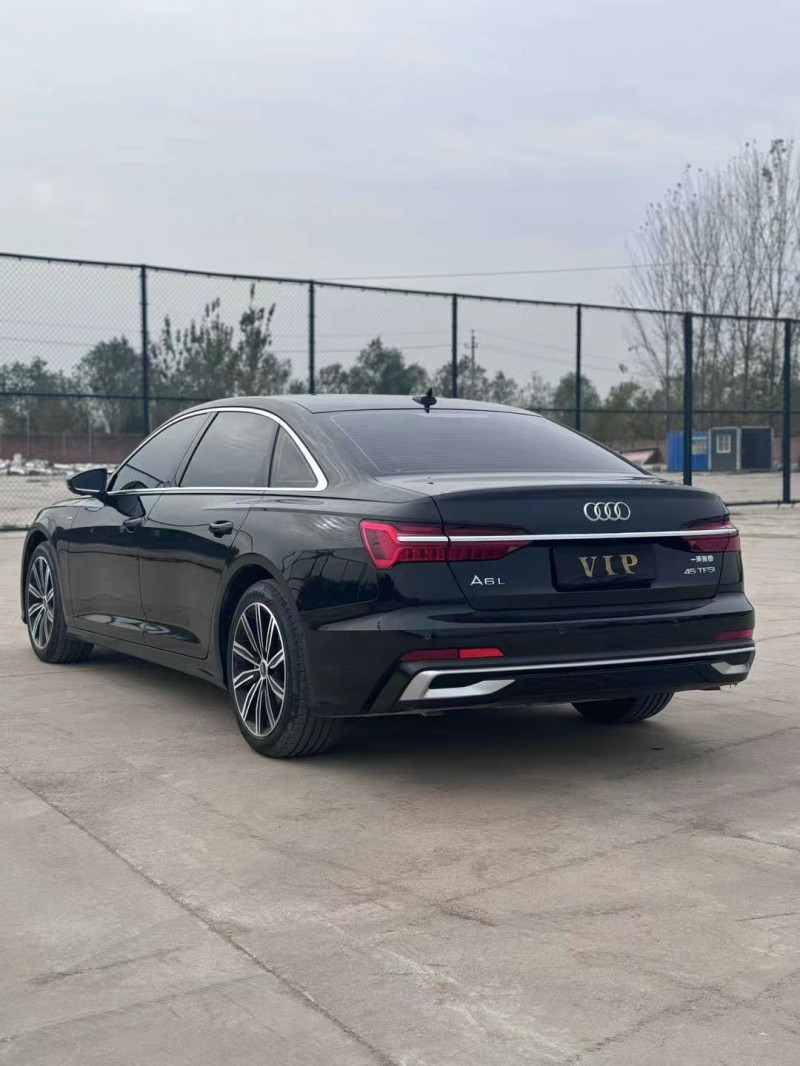 济宁23年奥迪A6L9